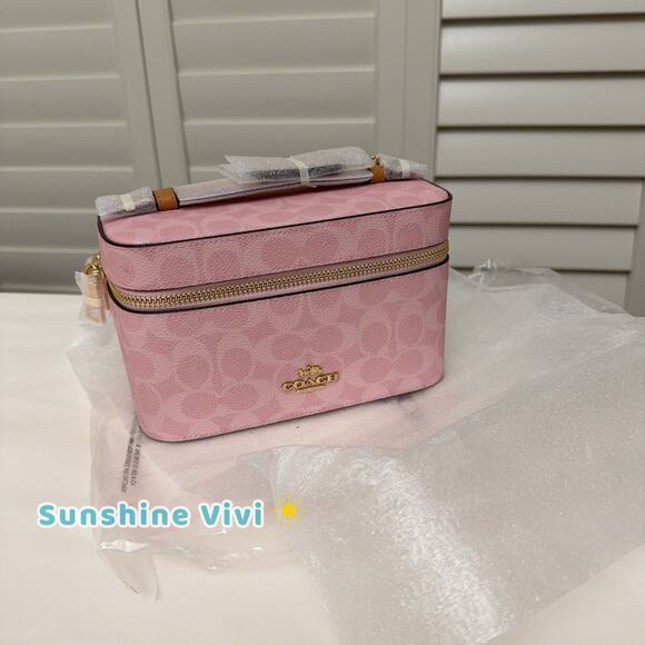 Coach Handbags - NWT Coach Cosmetic Case In Signature Canvas Powder Pink CEA56